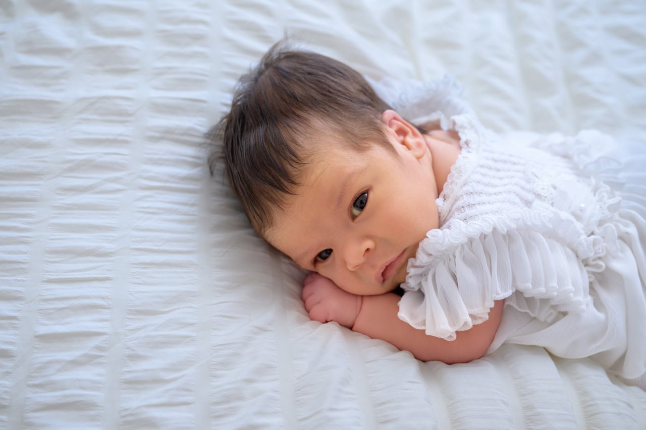MacKenzie Carullo Colorado Portrait Photographer in-home newborn session