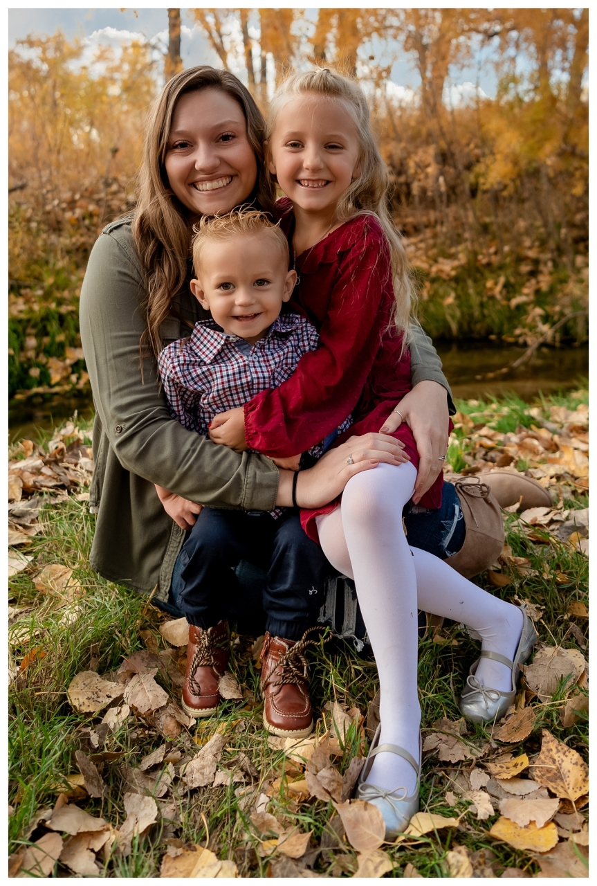 Family portrait photographer in aurora colorado