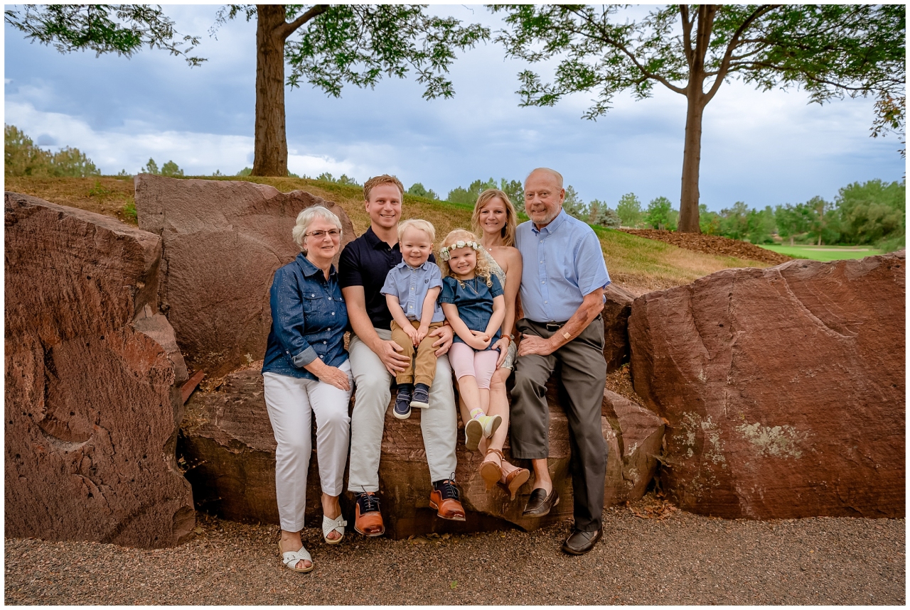 #Auroracakesmashphotographer #Aurorafamilyphotographer #cakesmash #coloradocakesmashphotographer #coloradofamilyphotographer#studiofamilyportraits#mackenziecarullophotography