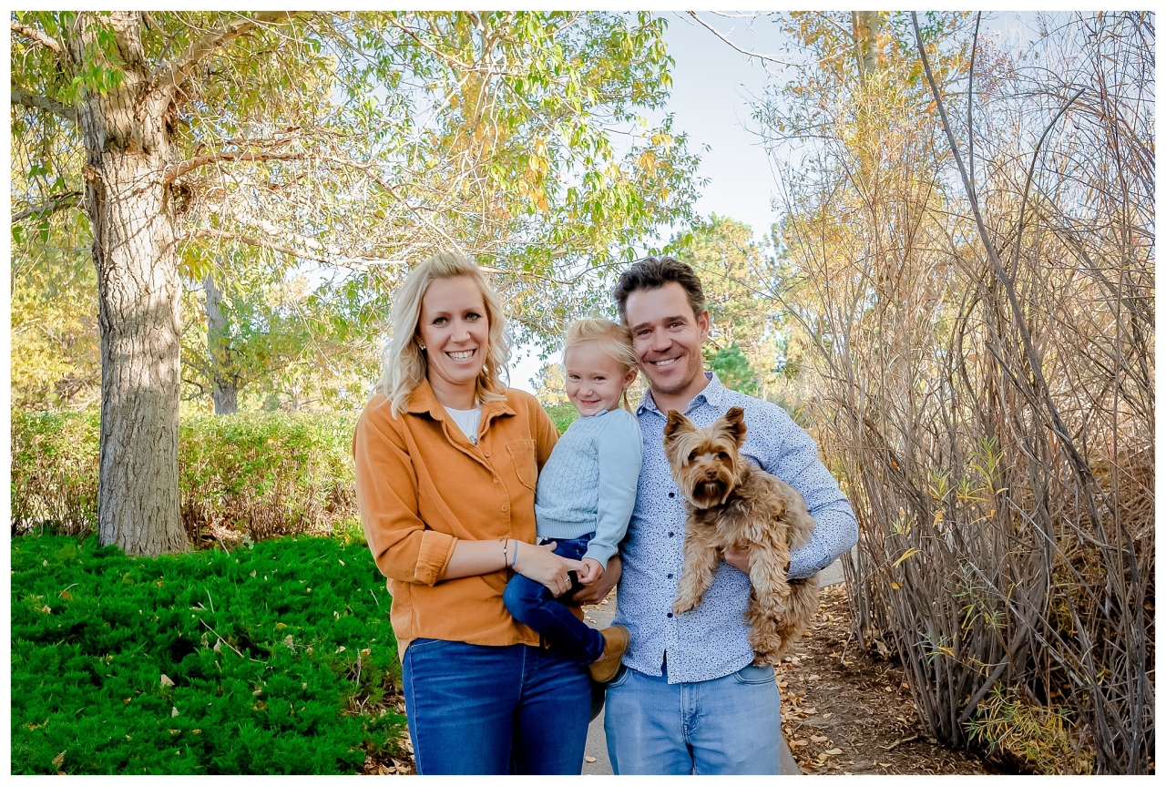 Family portrait photographer in aurora colorado