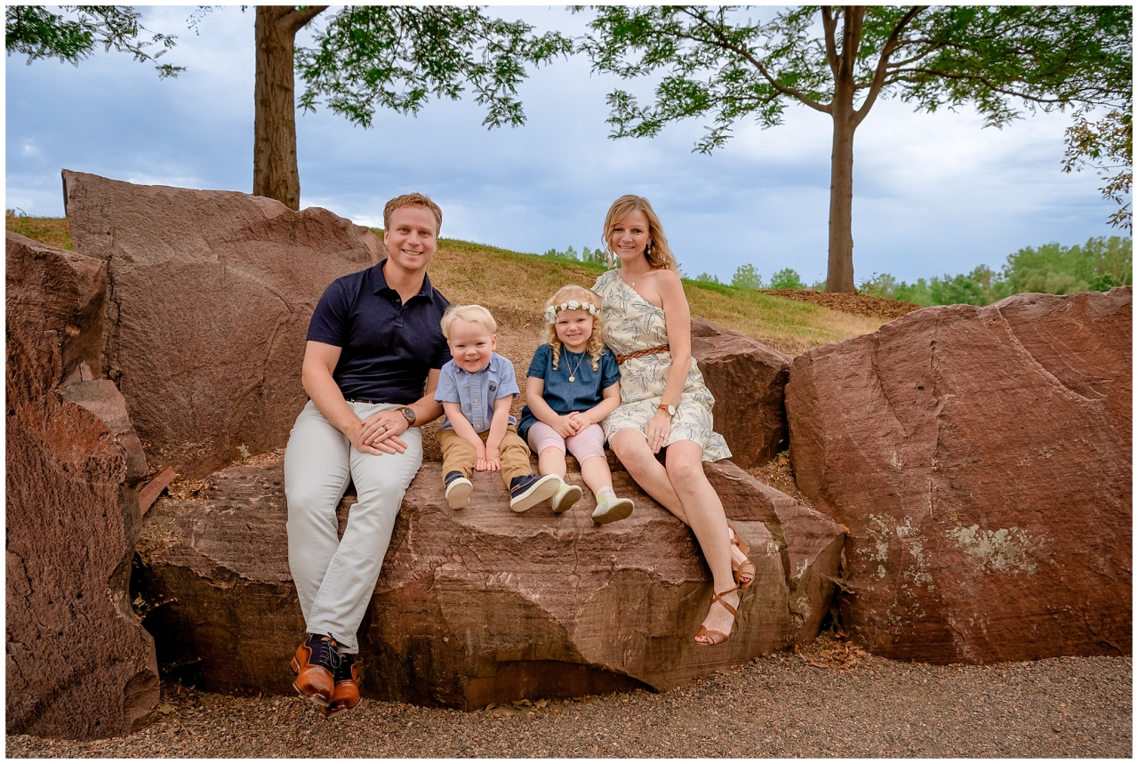 #Auroracakesmashphotographer #Aurorafamilyphotographer #cakesmash #coloradocakesmashphotographer #coloradofamilyphotographer#studiofamilyportraits#mackenziecarullophotography