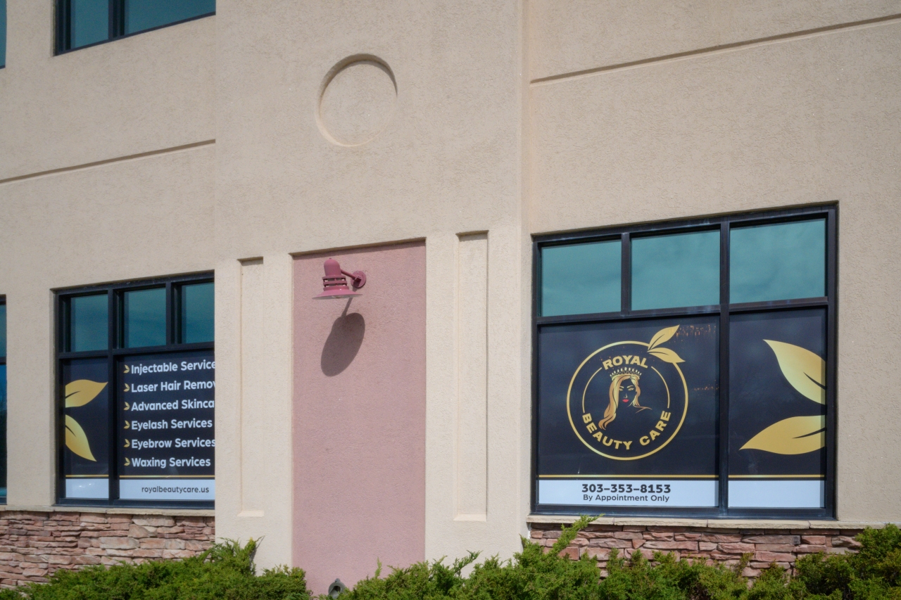 MacKenzie Carullo Colorado Portrait Photographer aurora-co-brand-photography-social-media-content-session www.royalbeautycare.us